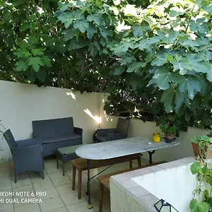 En Avec Un Air De Campagne Appartement Arles